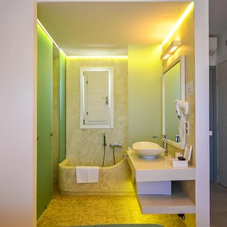 Schinoza Luxury 4* Schoinoussa