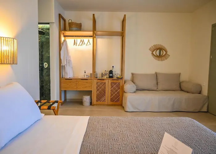 Schinoza Luxury Schoinoussa