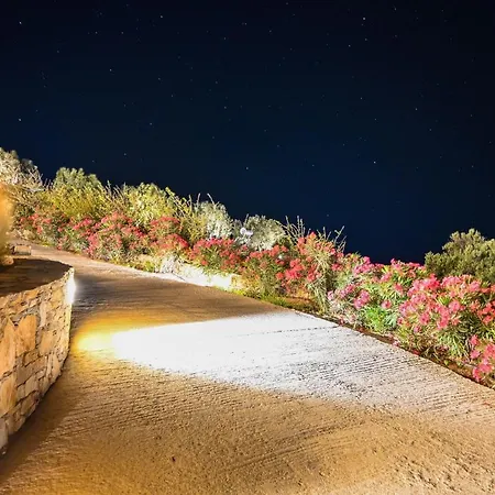 ゲストハウス Schinoza Luxury Schoinoussa