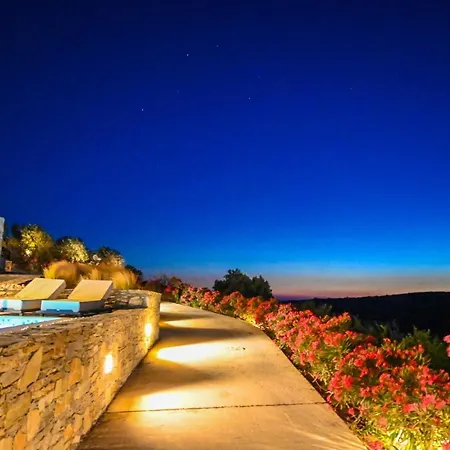 Pensión Schinoza Luxury 4*