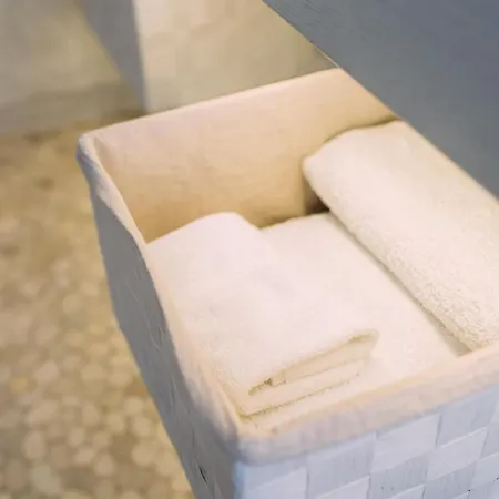 بيت ضيافة Schinoza Luxury 4*