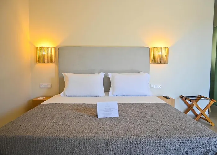 Schinoza Luxury Schoinoussa